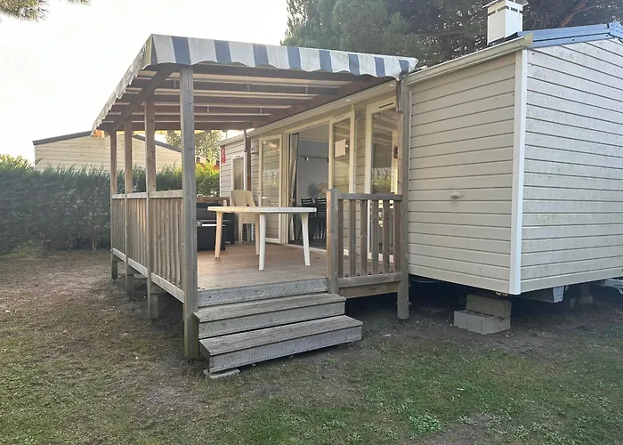 Camping Mobil Les Charmettes 6 Personnes Les Mathes